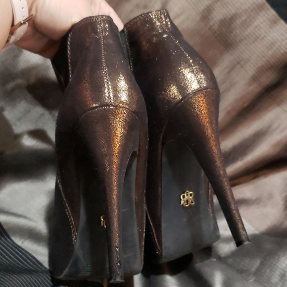 Rock and Republic bronze goldish - Picture 3 of 7